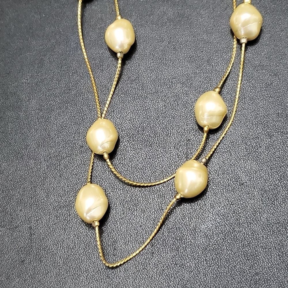 Gold tone faux pearl long necklace 34" - Picture 1 of 8